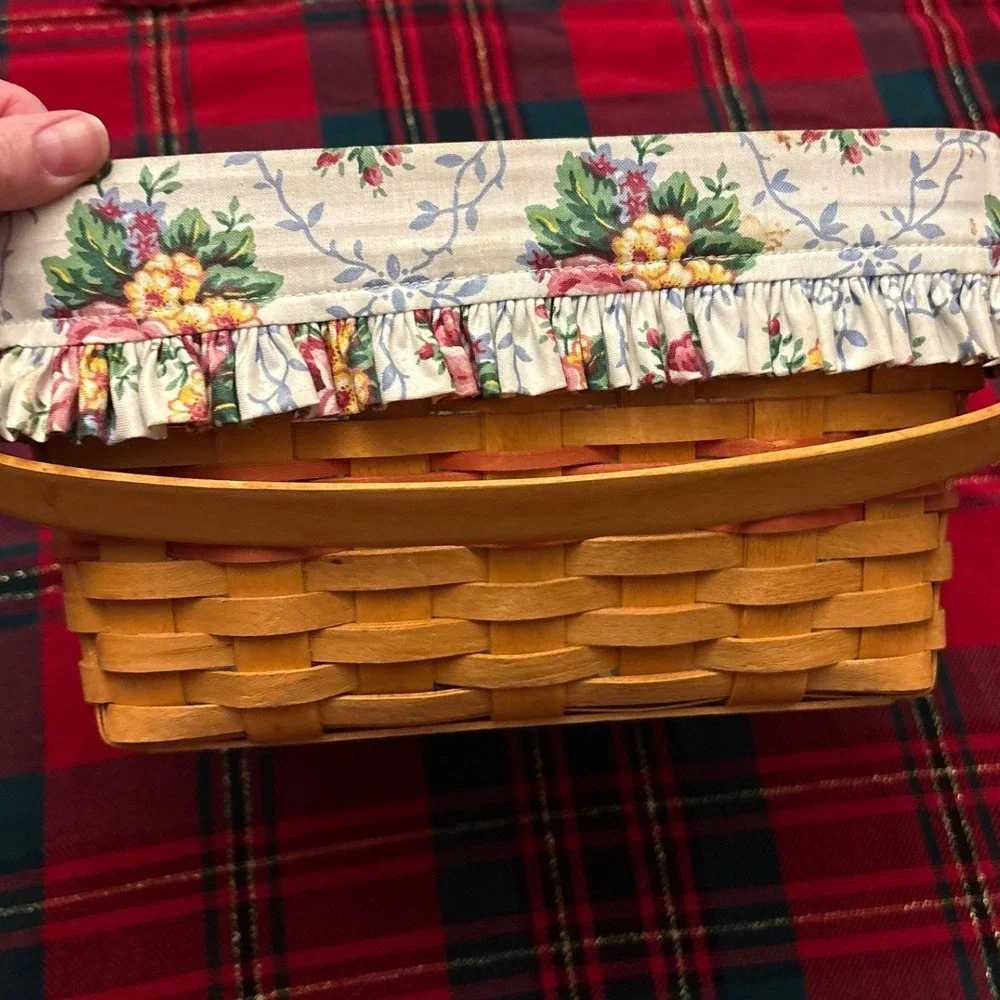 Longaberger Basket Handwoven Dresden Ohio USA Floral Liner Handles 1997 2 Colors